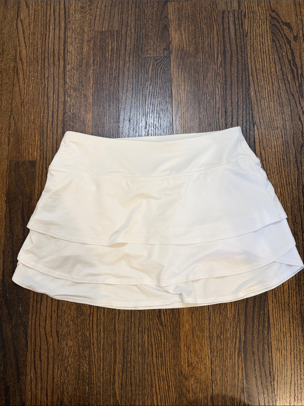 Athleta Small White Tiered Mini Skort with Layered Hem